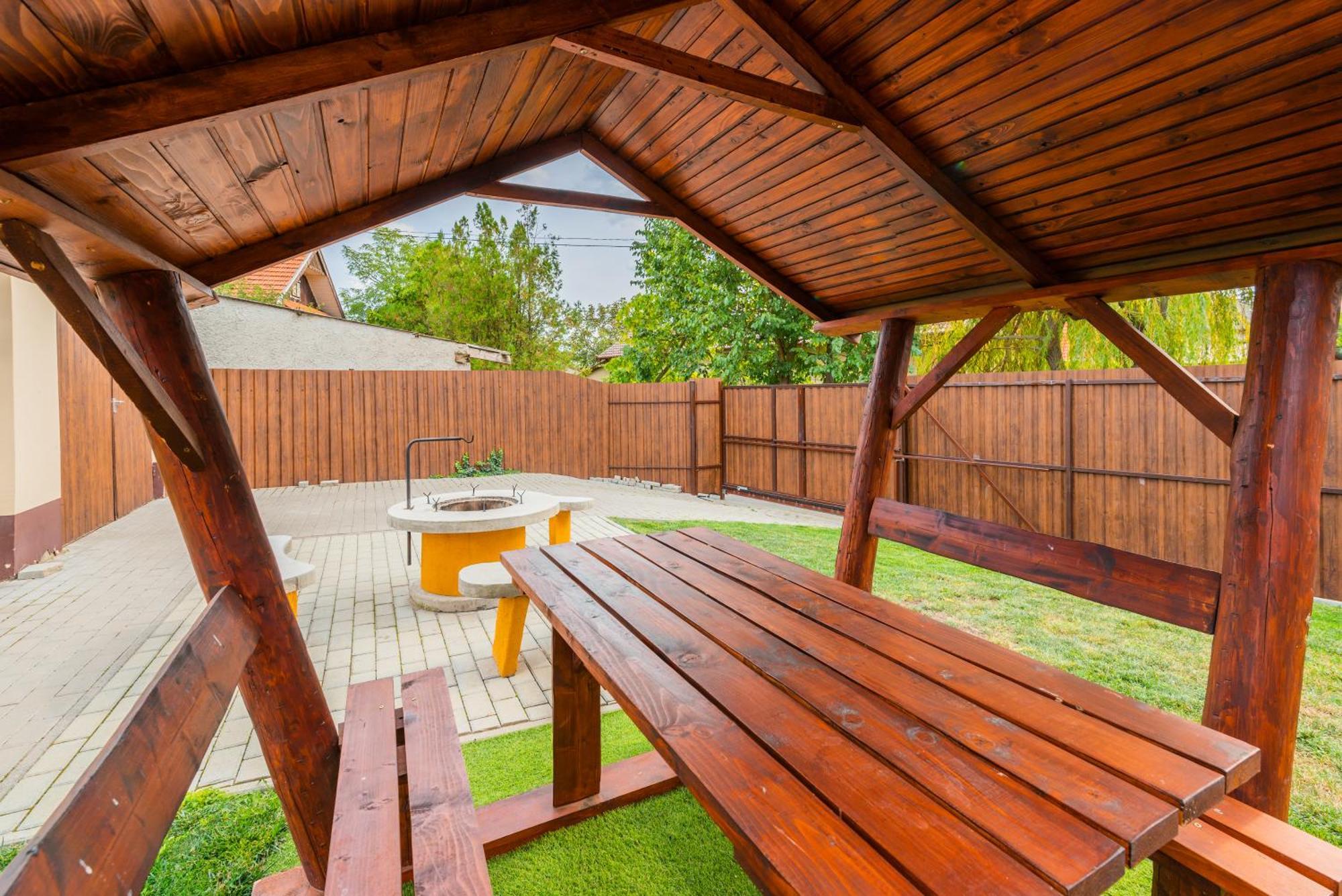 Dió Vendégház Mezőkövesd Exterior foto